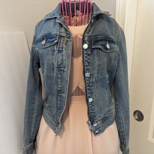 H&M light wash jean jacket